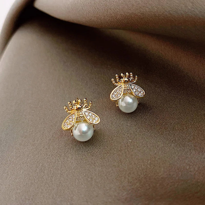 Boucles d'oreilles Perle Abeille – Bijoux Élégants en Or pour Femmes