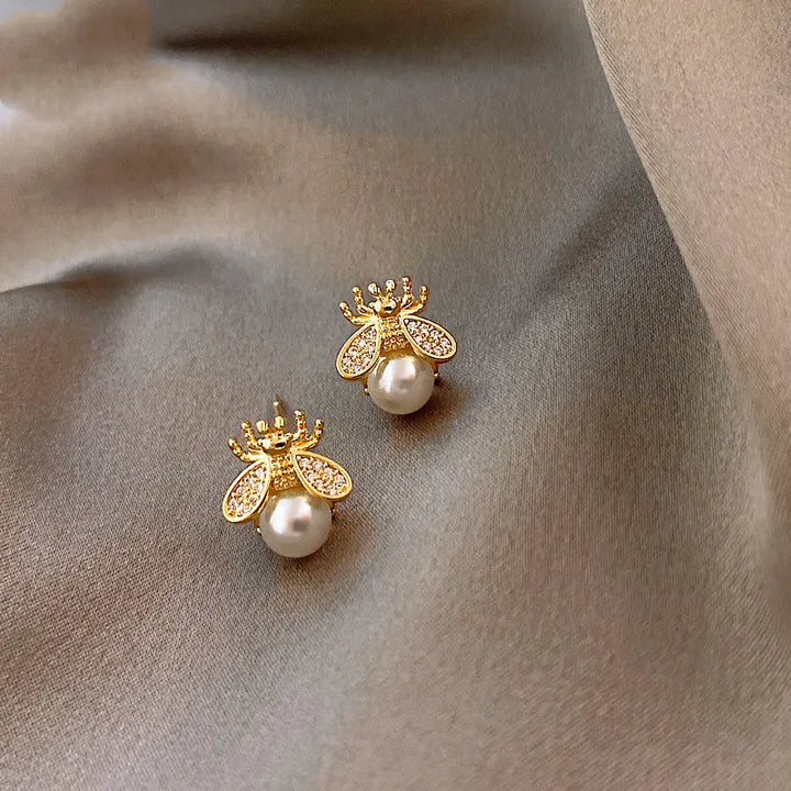 Boucles d'oreilles Perle Abeille – Bijoux Élégants en Or pour Femmes