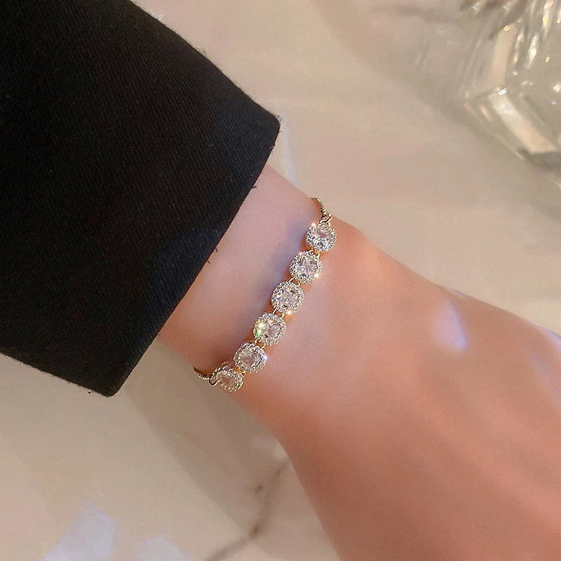 Bracelet ajustable en or avec zirconia de luxe
