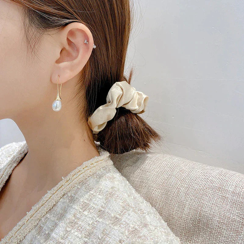 Pendantes boucles d'oreilles ornées de perles