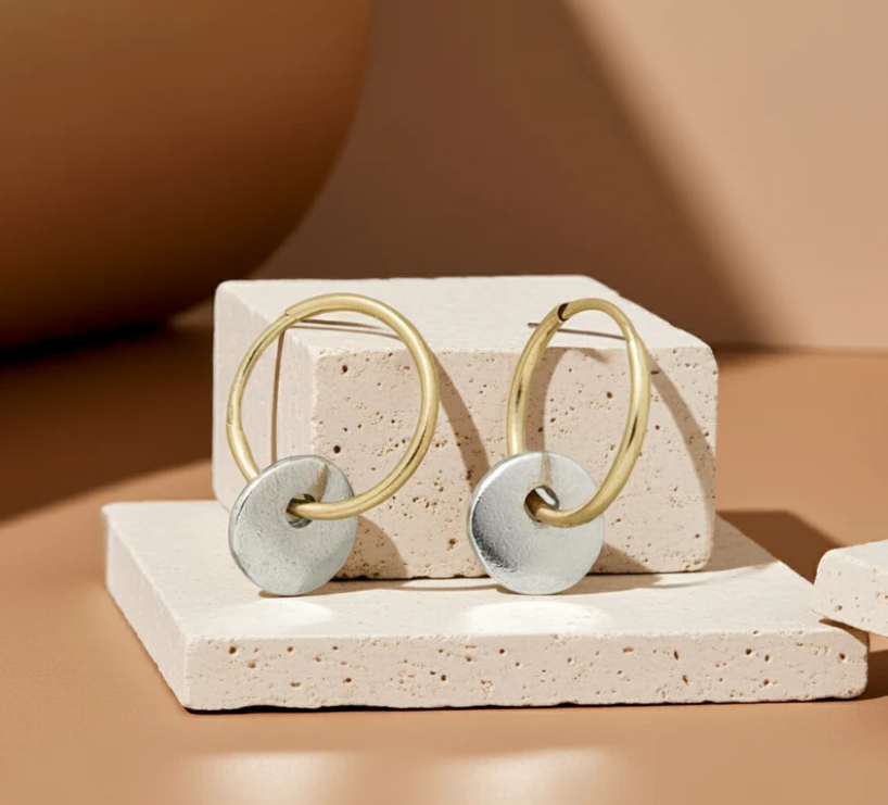 Boucles d'oreilles créoles élégantes faites à la main