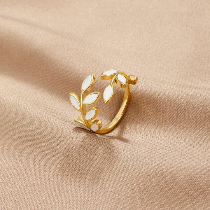 Bague Dorée en Forme de Feuille